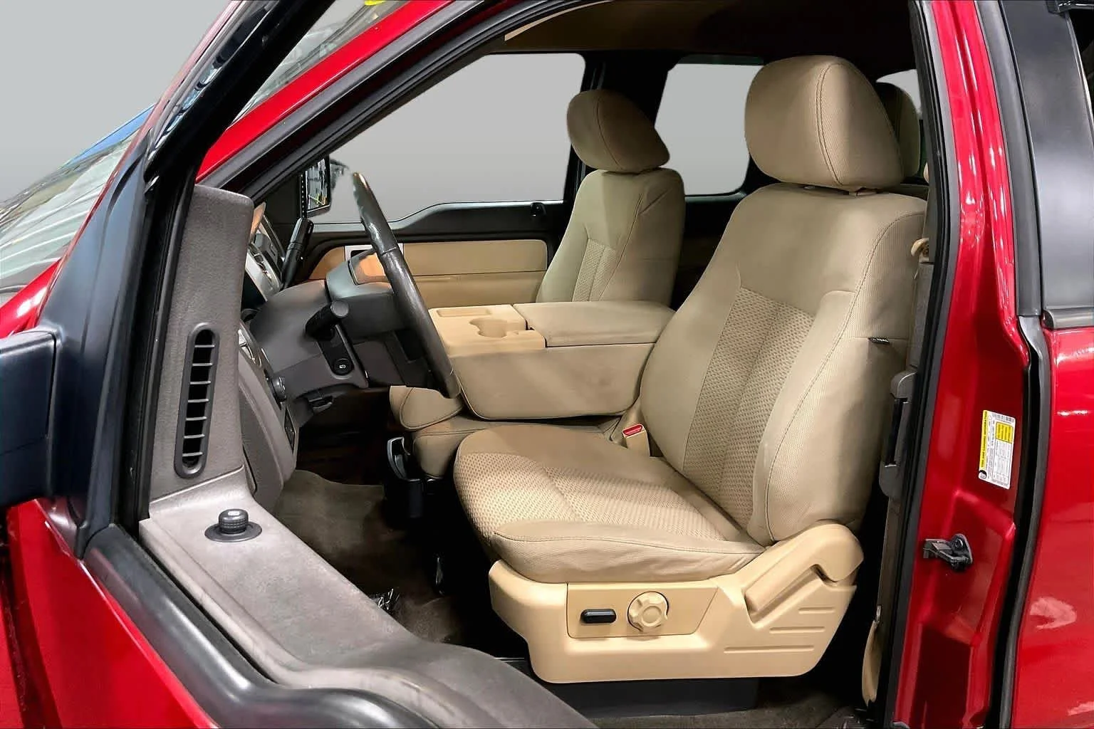 Used 2011 Red Candy Metallic Tinted Clearcoat Ford XLT image 7