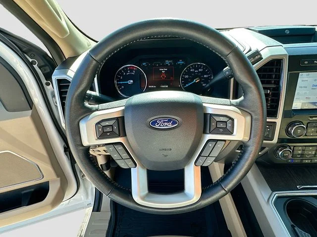 Used 2020 White Ford Lariat image 11