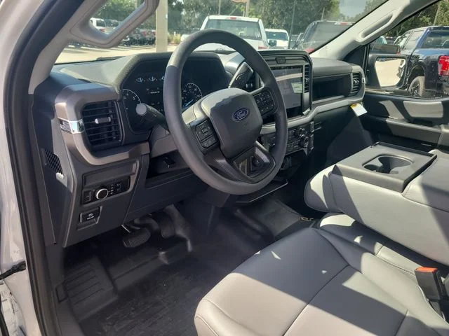 New 2026 Oxford White Ford XL image 17