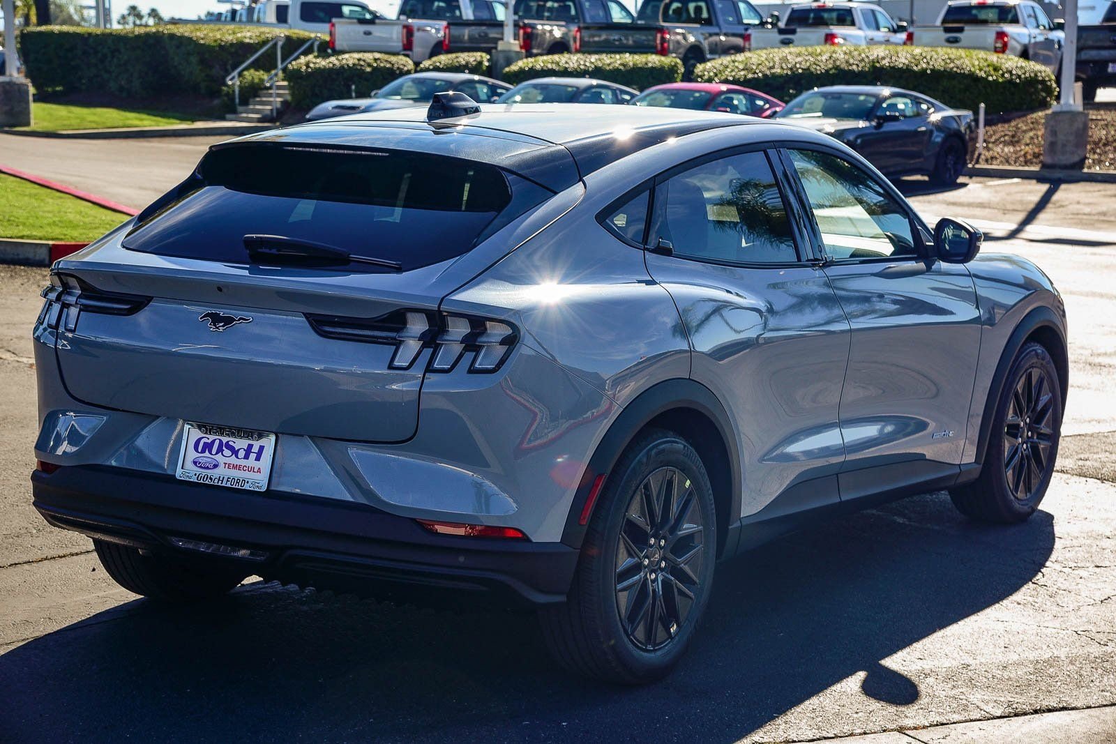 New 2026 Glacier Gray Metallic Tri-coat Ford Select image 4