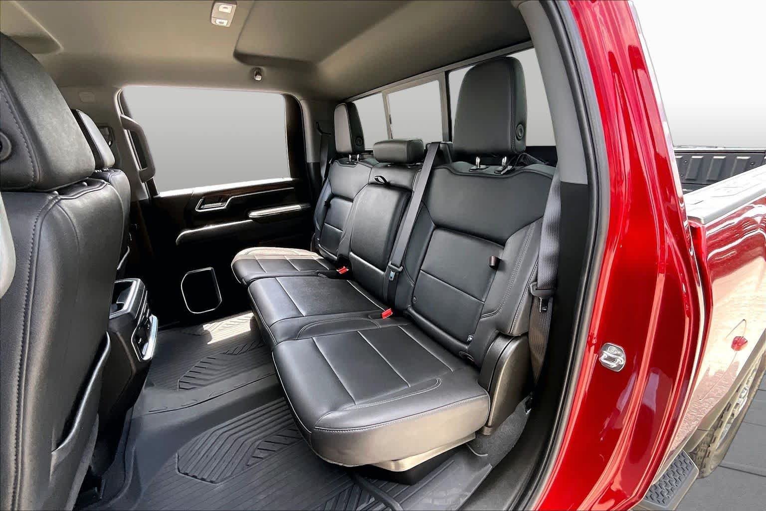 Used 2025 Volcanic Red Tintcoat GMC SLT image 19