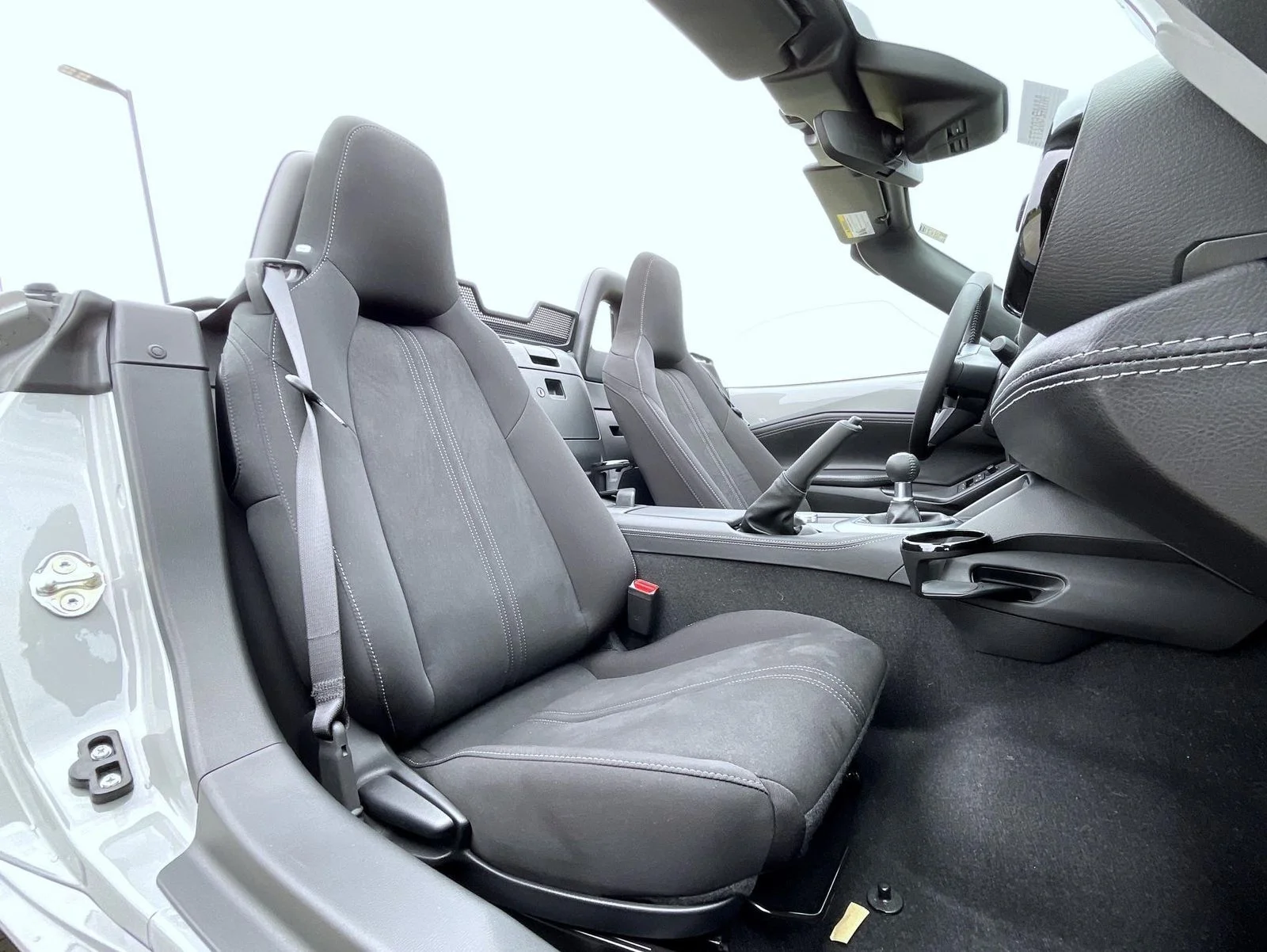 2026 Mazda MX-5 Miata Club - Photo 17