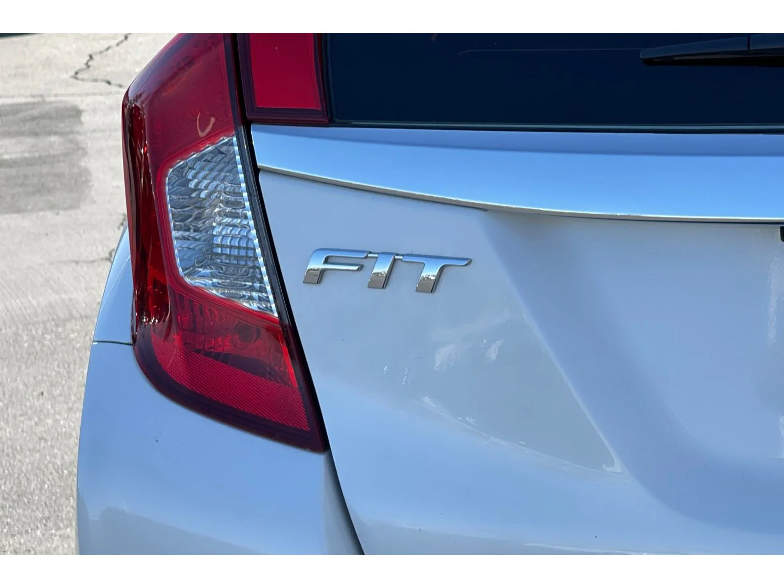 Used 2016 White Orchid Pearl Honda EX image 17