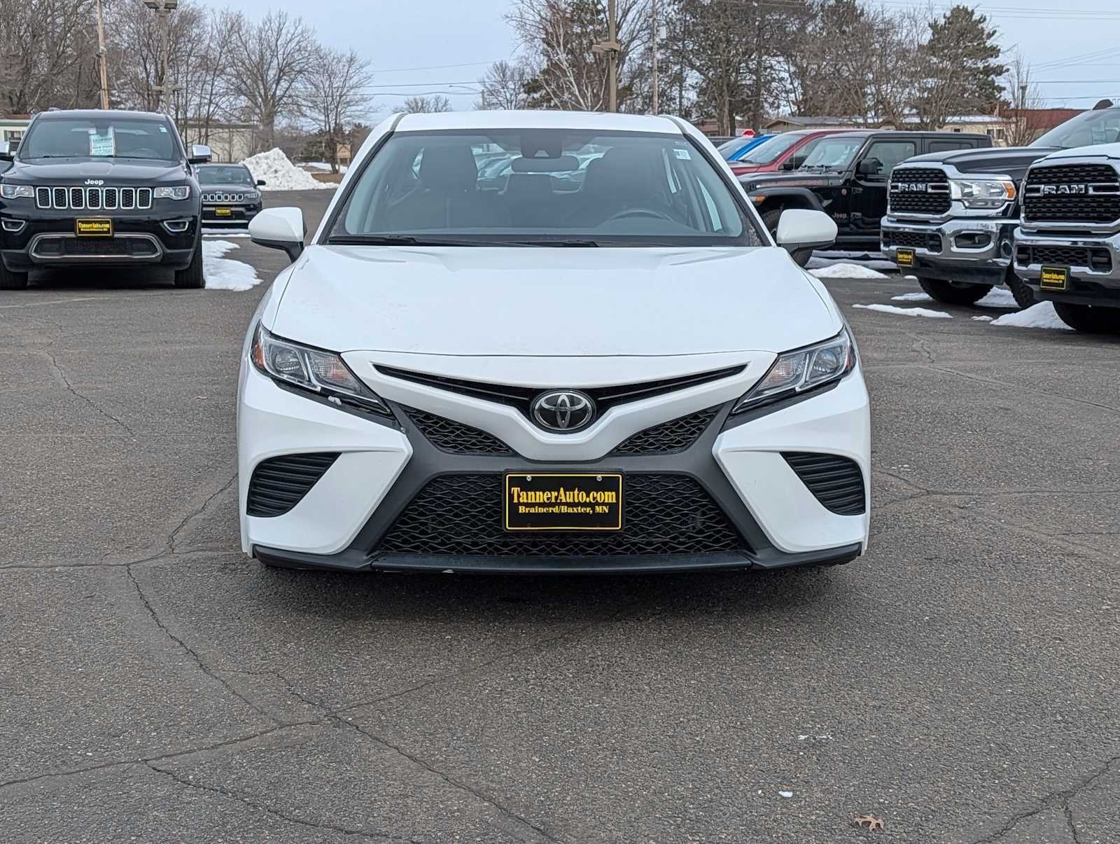 Used 2020 Toyota Camry SE with VIN 4T1G11AKXLU976782 for sale in Brainerd, Minnesota