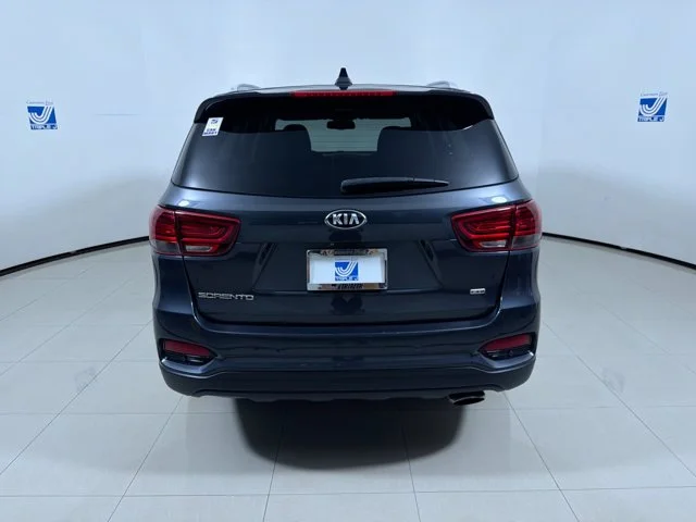 Used 2019 Platinum Graphite Kia LX image 7