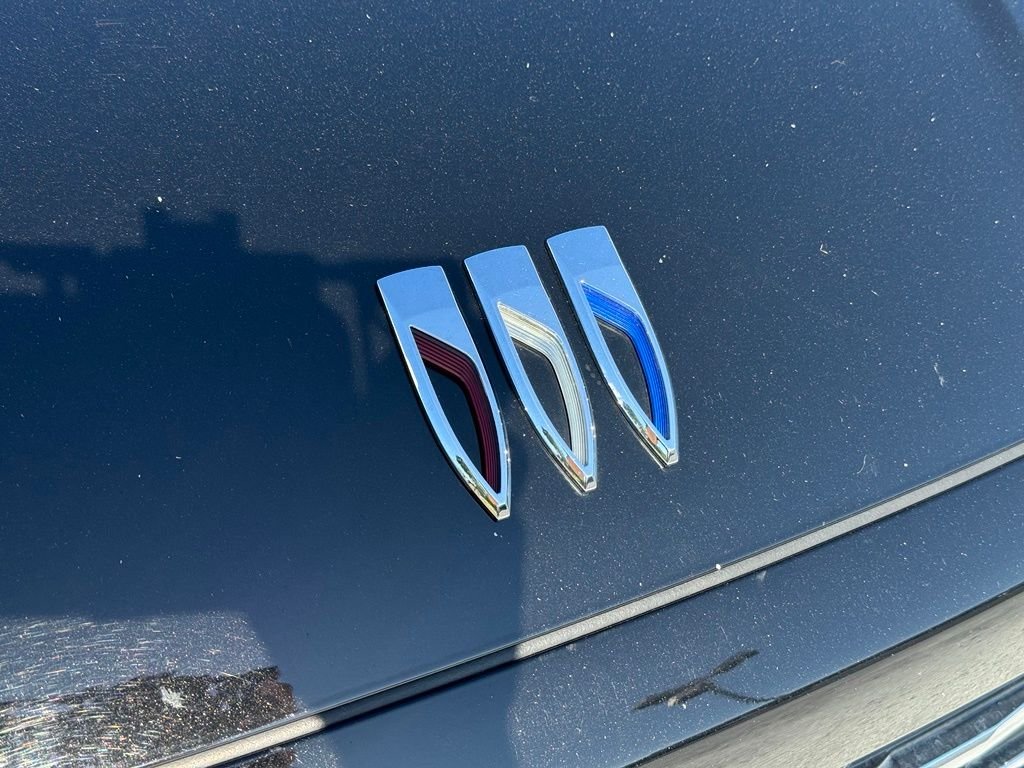 Used 2025 Black Buick Preferred image 8