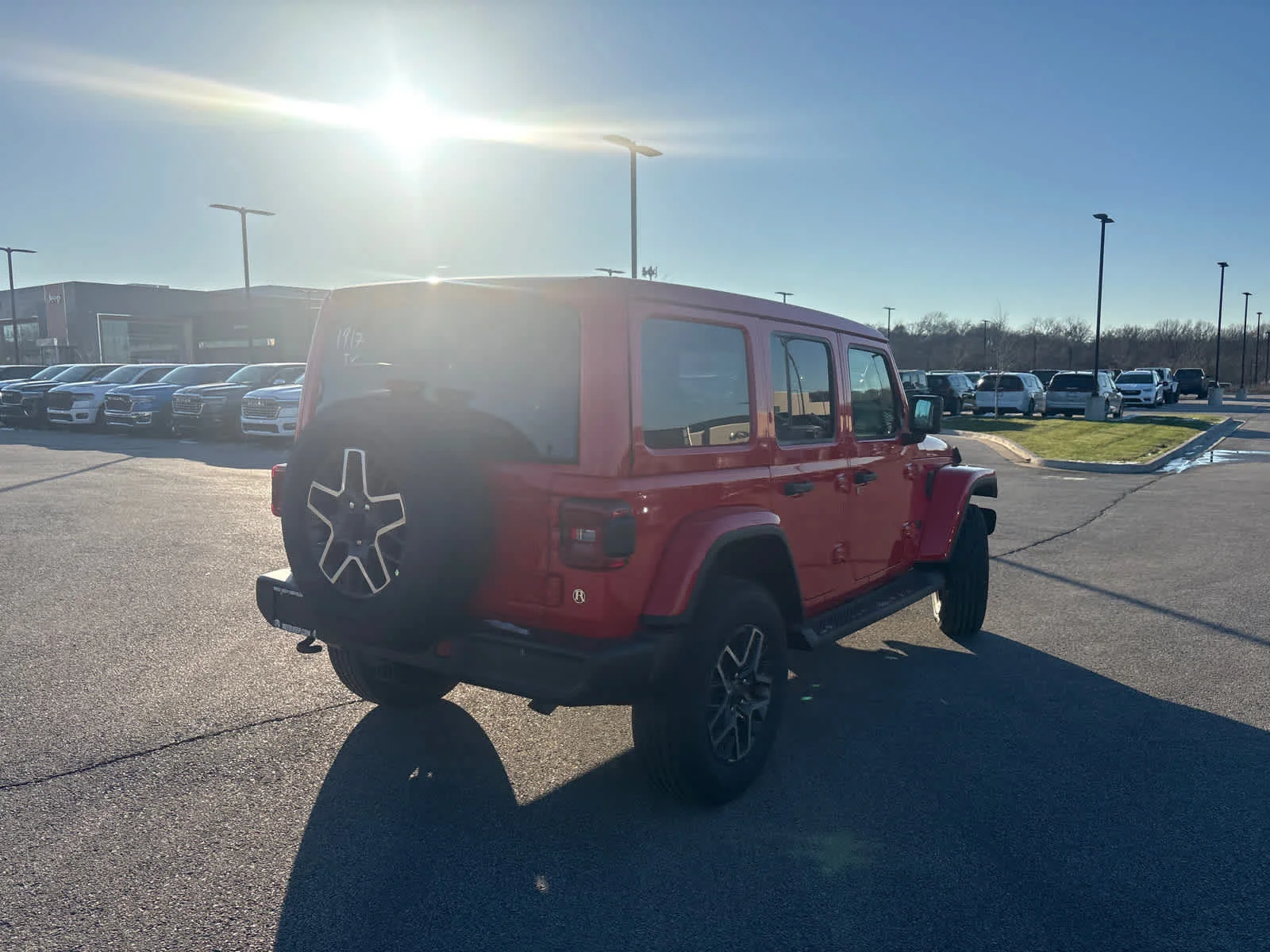 New 2026 Firecracker Red Clear-Coat Exterior Paint Jeep Sahara image 9
