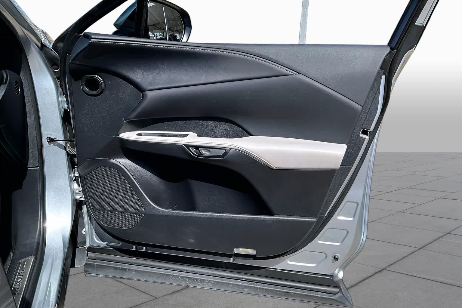2025 Lexus RX 350 - Photo 50