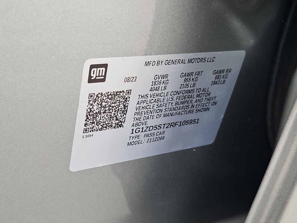Used 2024 Sterling Gray Metallic Chevrolet LT image 32