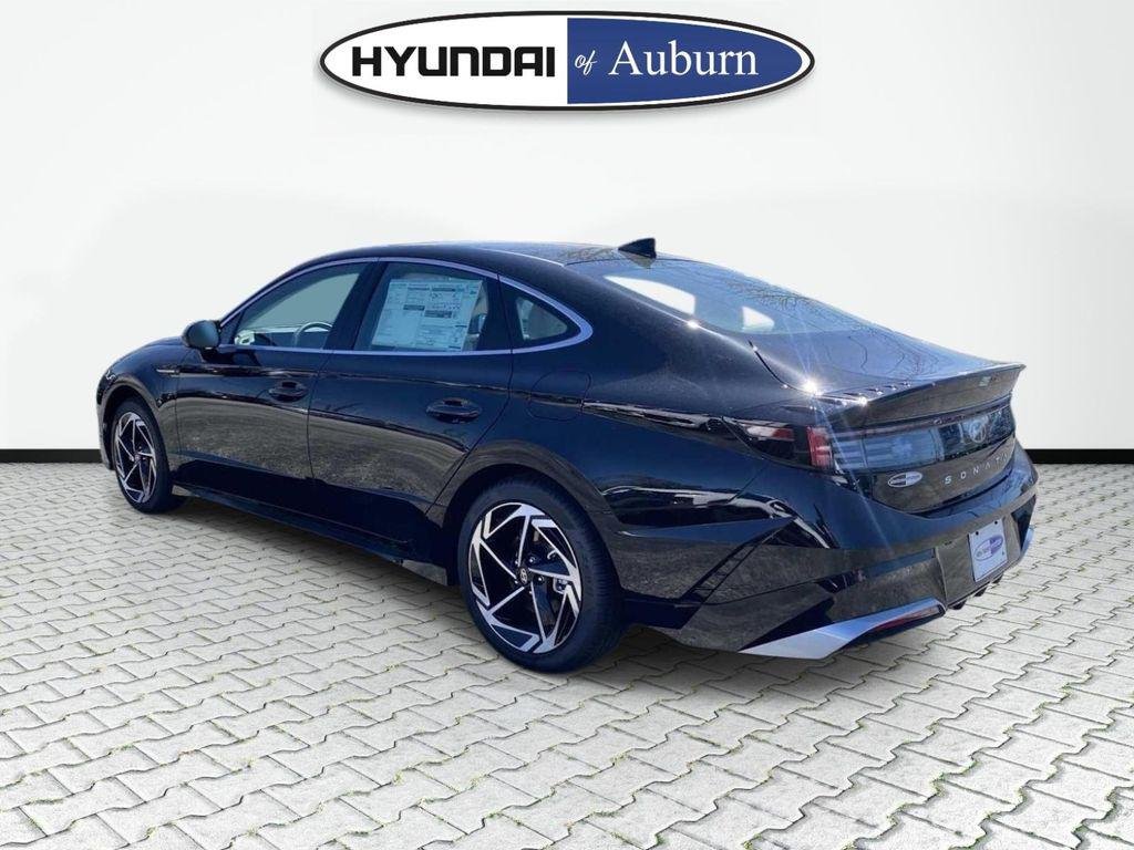 New 2026 Black Hyundai SEL Sport image 7
