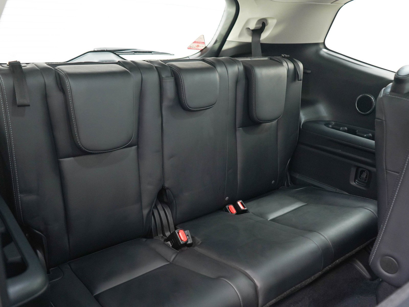 Used 2021 Crystal White Pearl Subaru Limited image 14