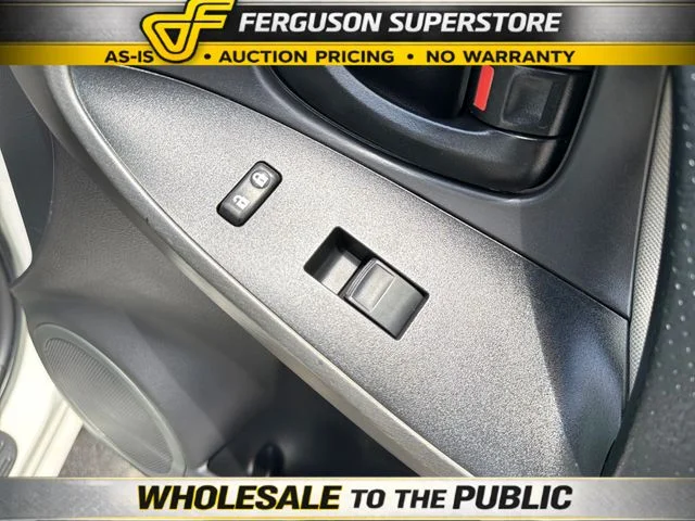 Used 2010 White Toyota Base image 23