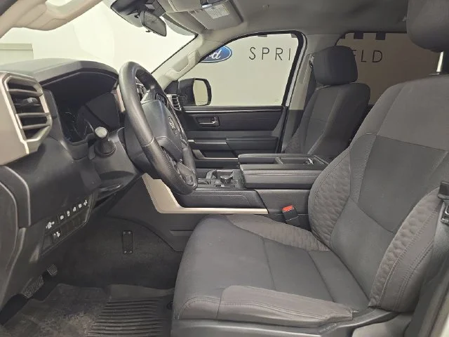 Used 2024 Ice Toyota SR5 image 21