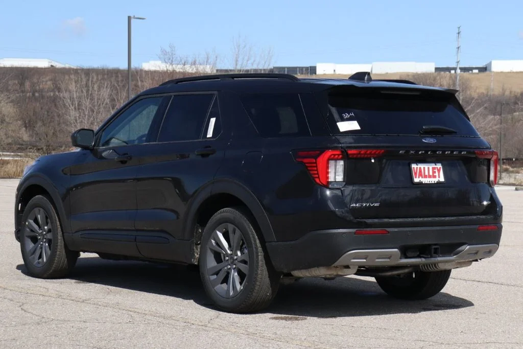 New 2026 Agate Black Metallic Ford Active image 7