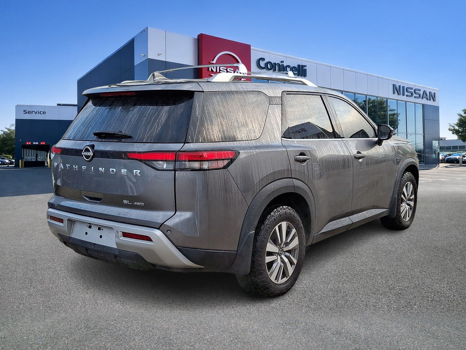 Used 2022 Gun Metallic Nissan SL image 5