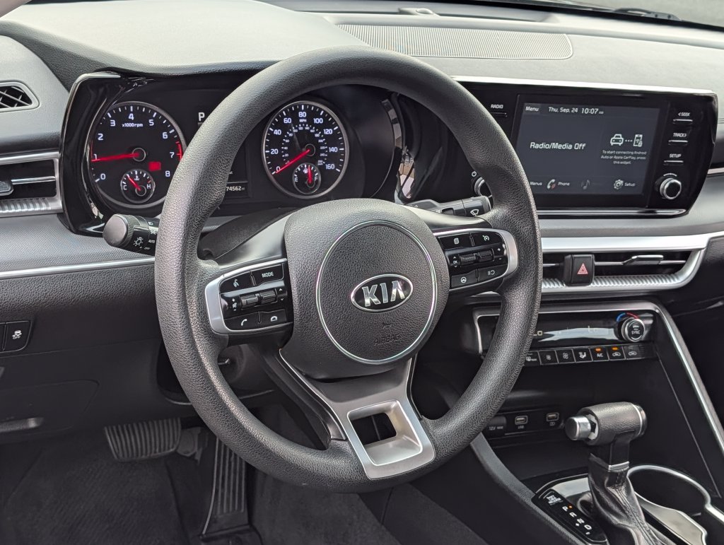 2021 Kia K5 LXS - Photo 15