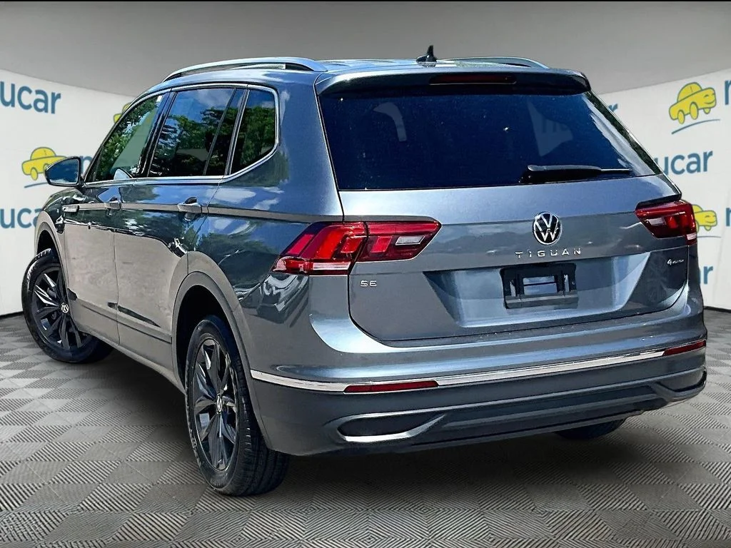 Used 2024 Gray Volkswagen 2.0T SE image 4
