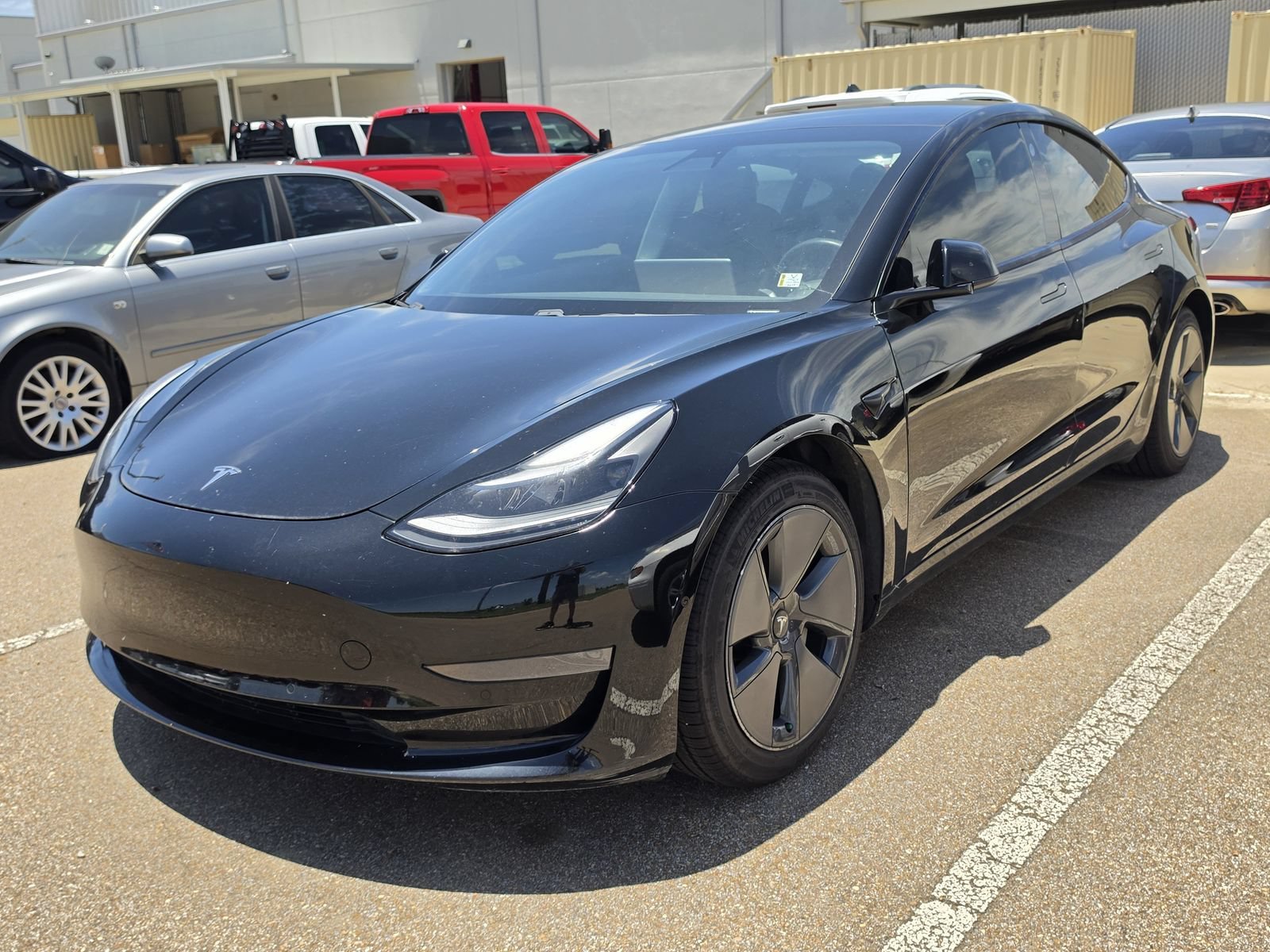2021 Tesla Model 3 Standard Range Plus's photo