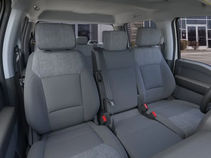 New 2026 Oxford White Ford F-250® XLT image 10