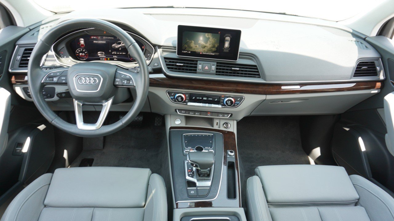 Used 2019 Silver Audi Premium Plus image 29