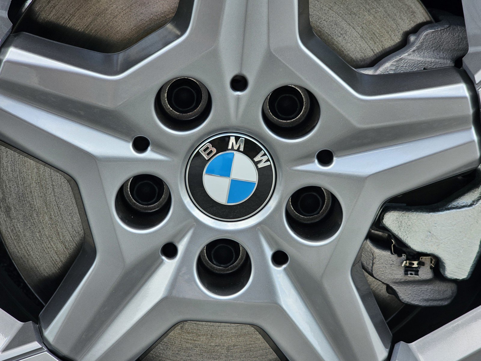 2026 BMW X1 28i - Photo 12