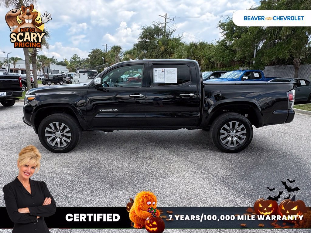 Used 2023  Toyota Limited image 4