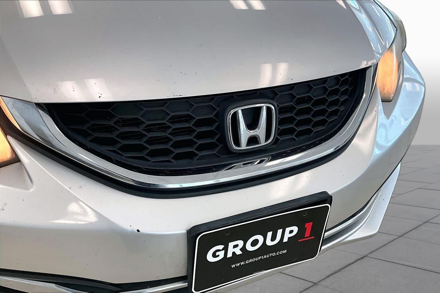 Used 2014 Alabaster Silver Metallic Honda LX image 27