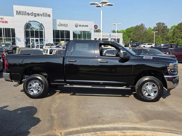 New 2026 Diamond Black Crystal Pearl-Coat Exterior Paint RAM Tradesman image 13