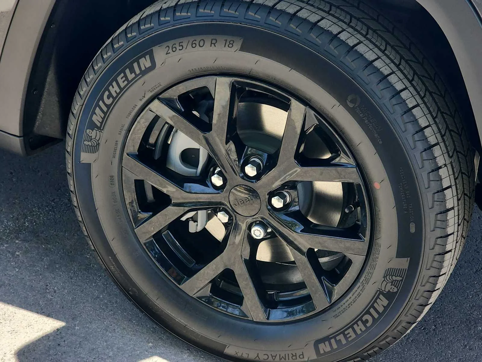 New 2026 Baltic Gray Metallic Clearcoat Jeep Laredo Altitude image 12