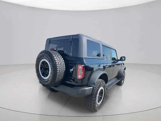 New 2026 Shadow Black Ford Outer Banks® image 27