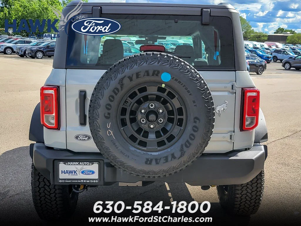 New 2026 Avalanche Gray Ford Base image 4