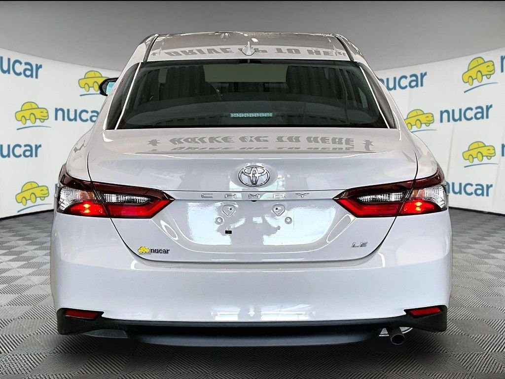 Used 2024 Ice Toyota LE image 5