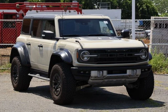 Used 2025 Desert Sand Ford Raptor image 4