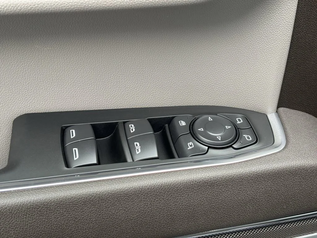 New 2026 Onyx Black GMC SLT image 14