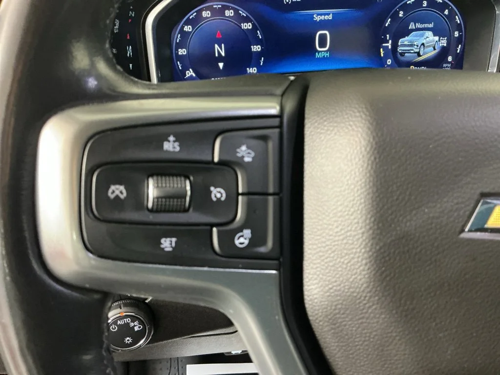 Used 2022 Black Chevrolet LT image 20