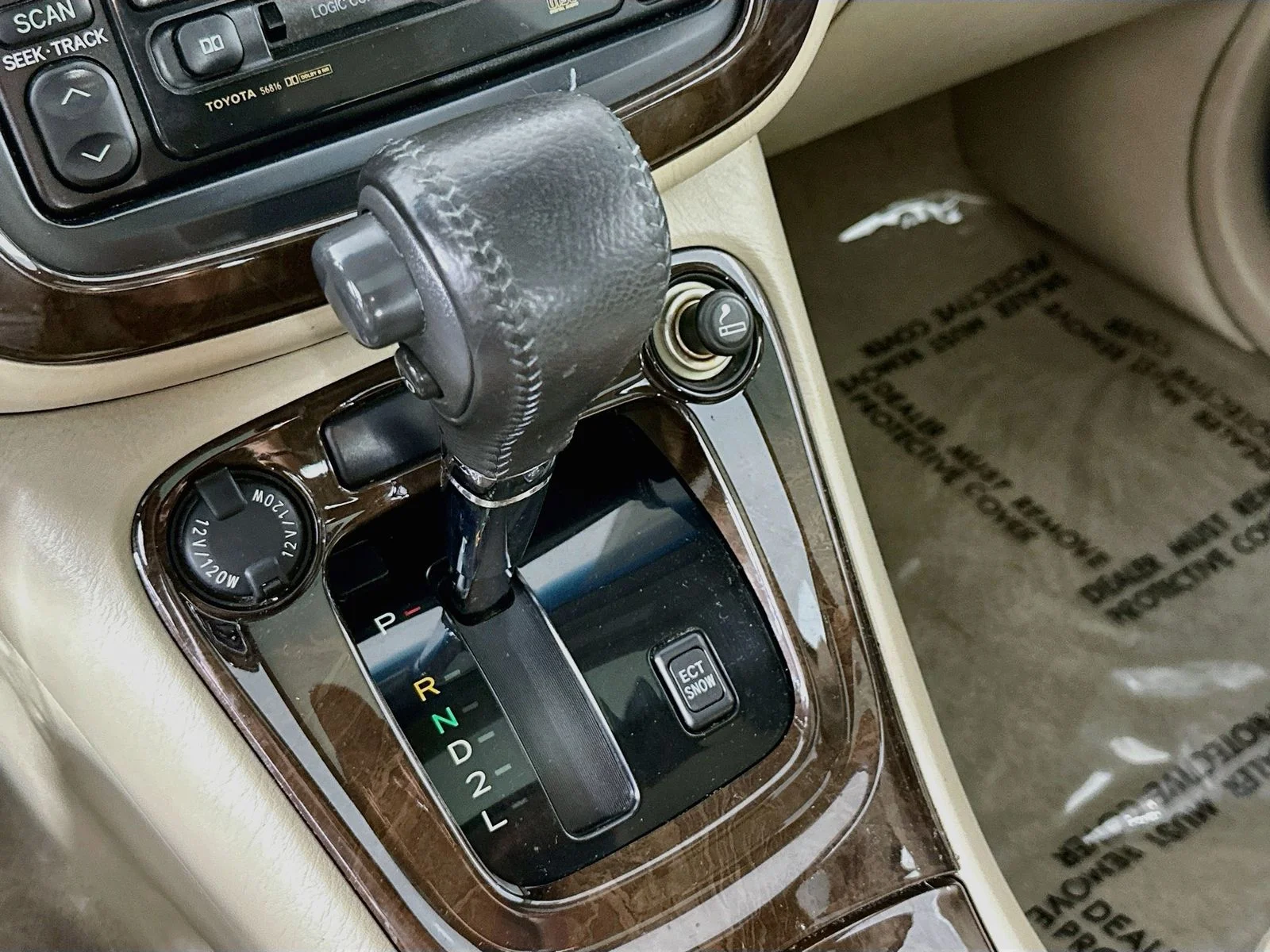 Used 2003 Millennium Silver Metallic Toyota Limited image 15
