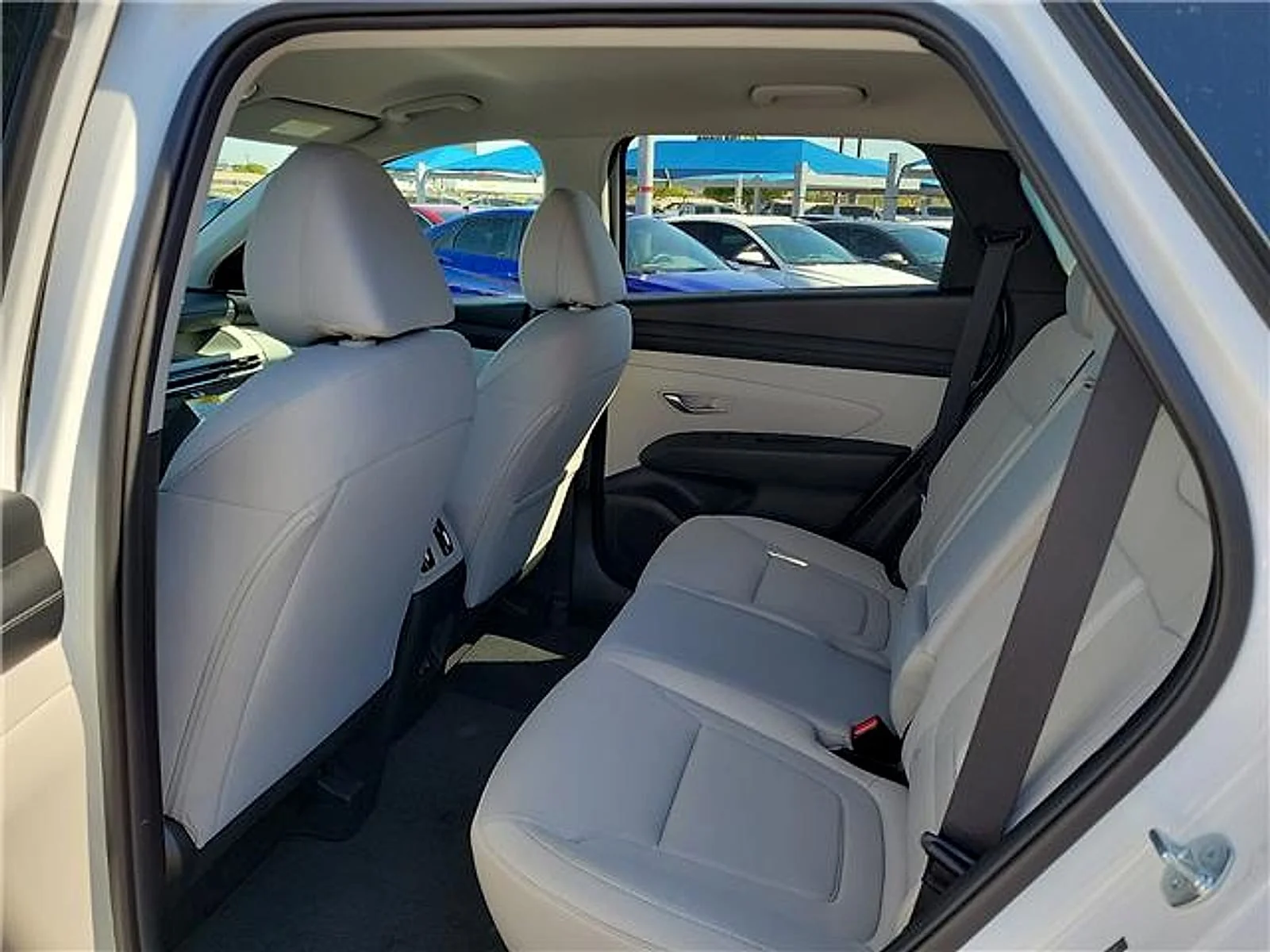 New 2026 White Hyundai SEL image 9