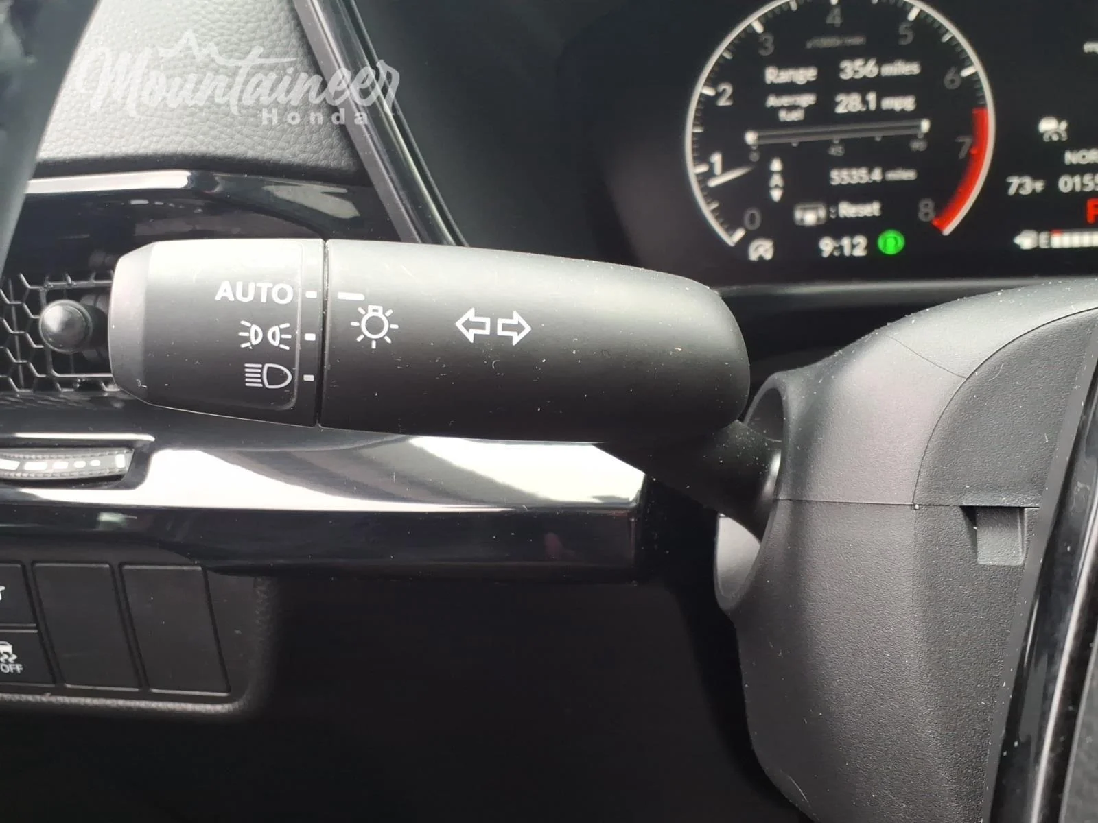 Used 2024 Platinum White Pearl Honda  image 33