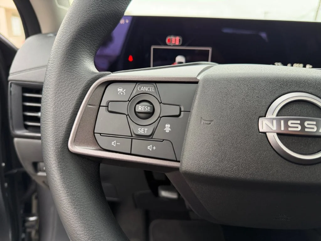New 2027 Gray Nissan S image 24