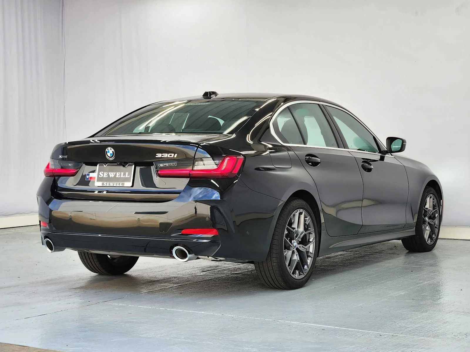 Certified Used 2026 Black Sapphire Metallic BMW 330i NA xDrive image 4