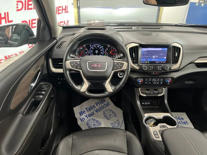 Used 2023 Black GMC Denali image 32