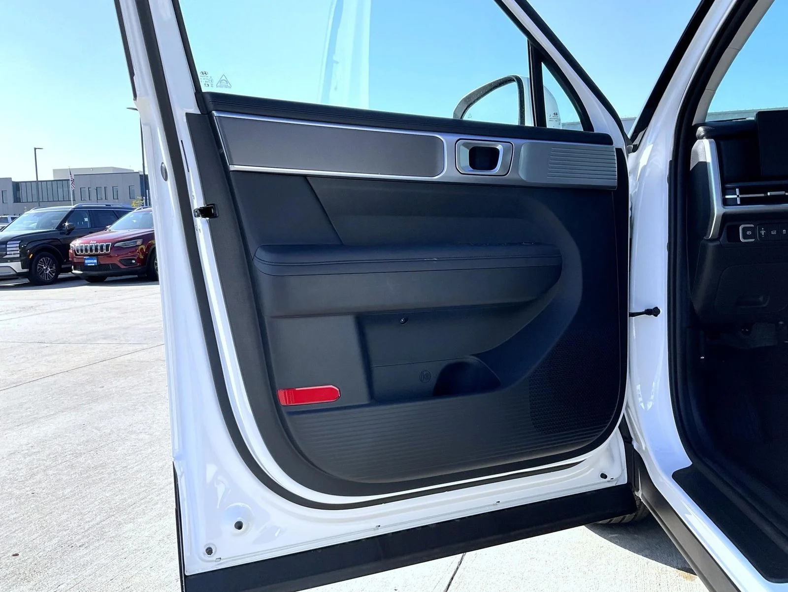 New 2026 White Hyundai SEL image 9