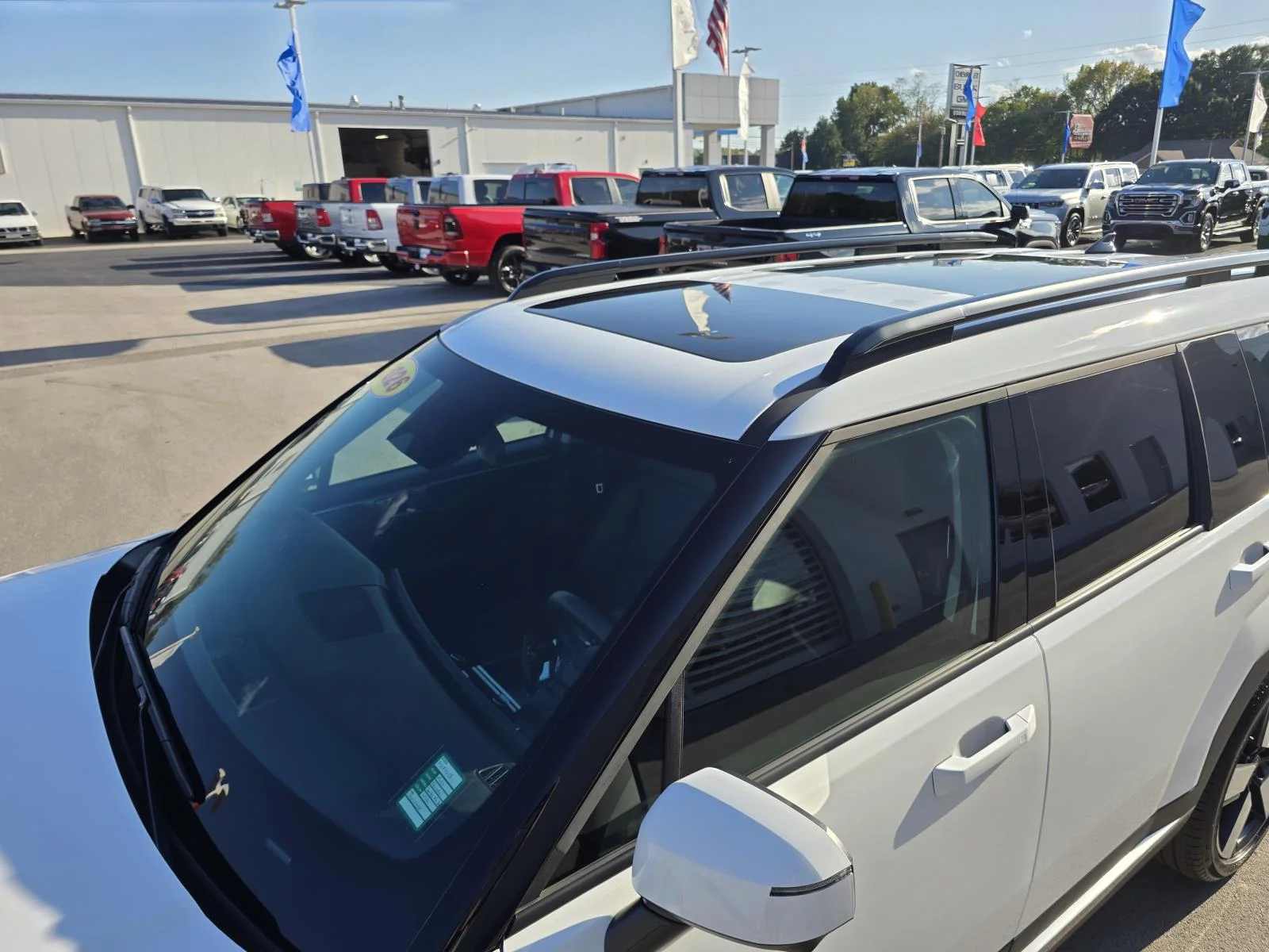 Used 2026 Serenity White Hyundai Limited 7P image 19