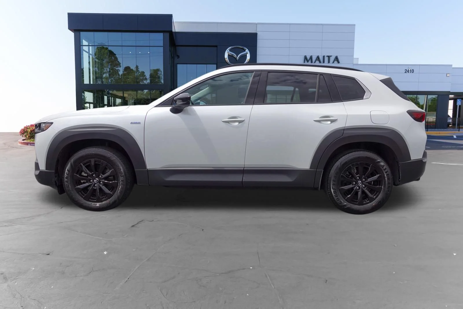 Certified Used 2025 Wind Chill Pearl Mazda Premium image 8