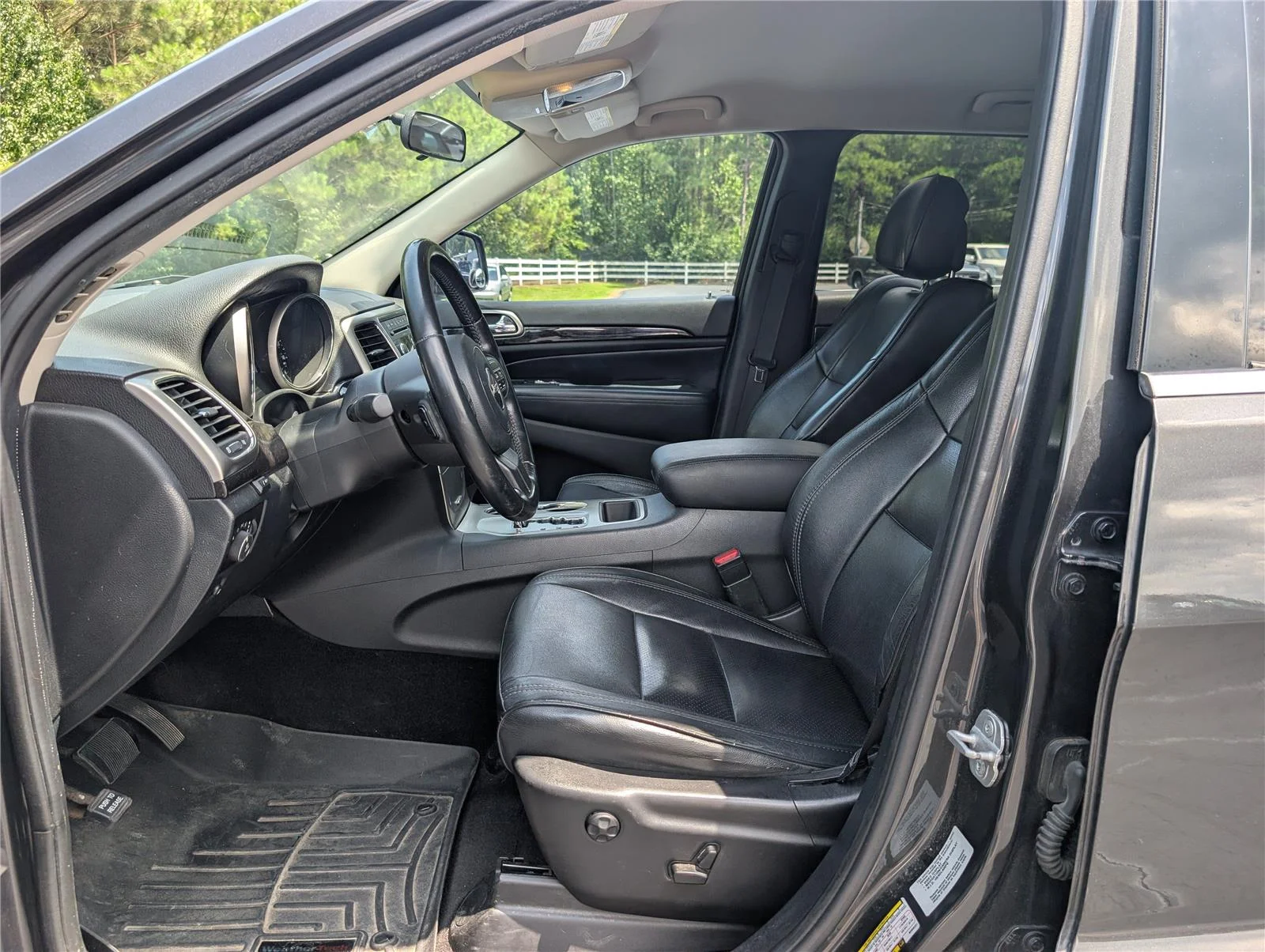 Used 2011 Black Jeep Laredo 2WD image 12