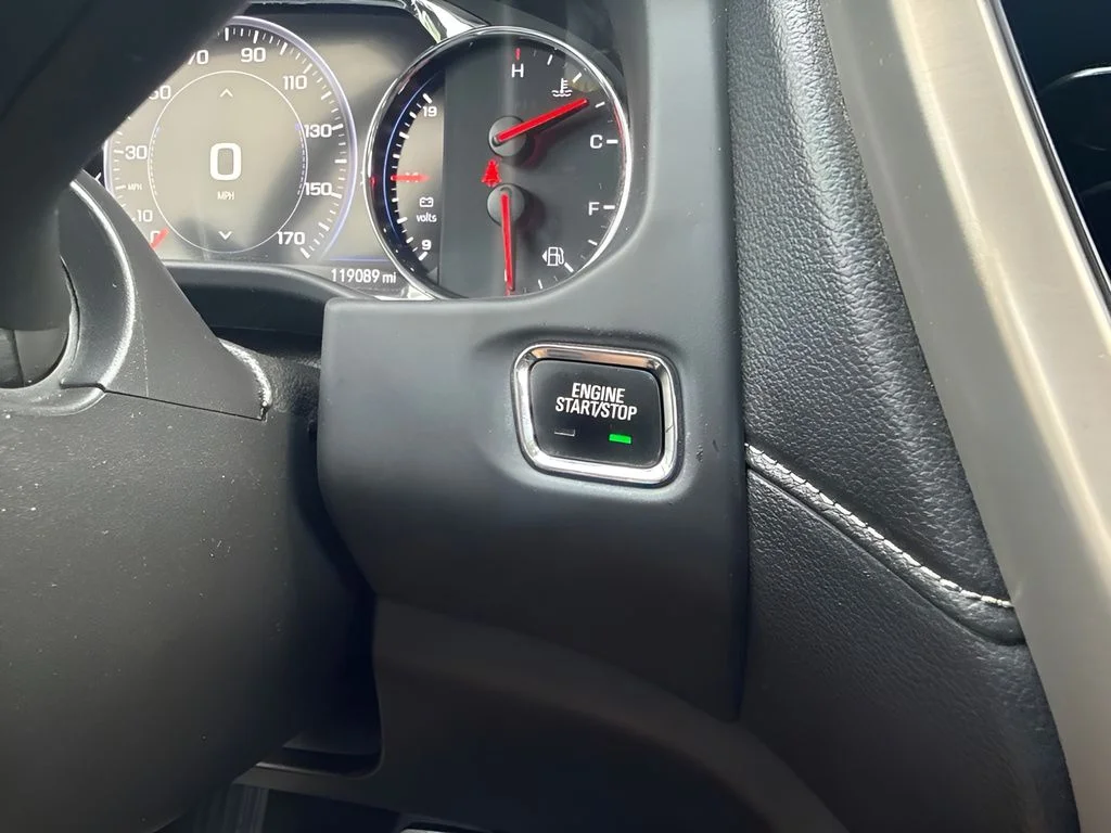 Used 2021 White GMC Denali image 15