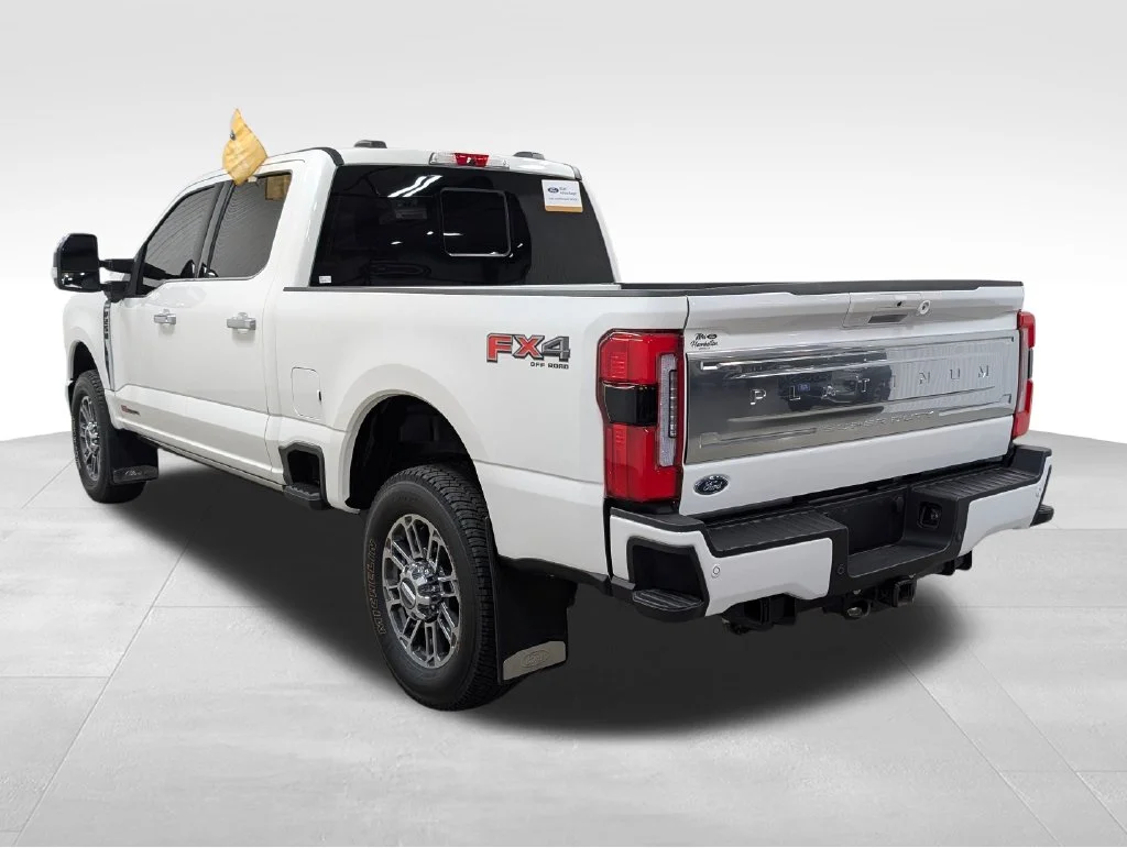 Used 2025 Star White Ford Platinum image 32
