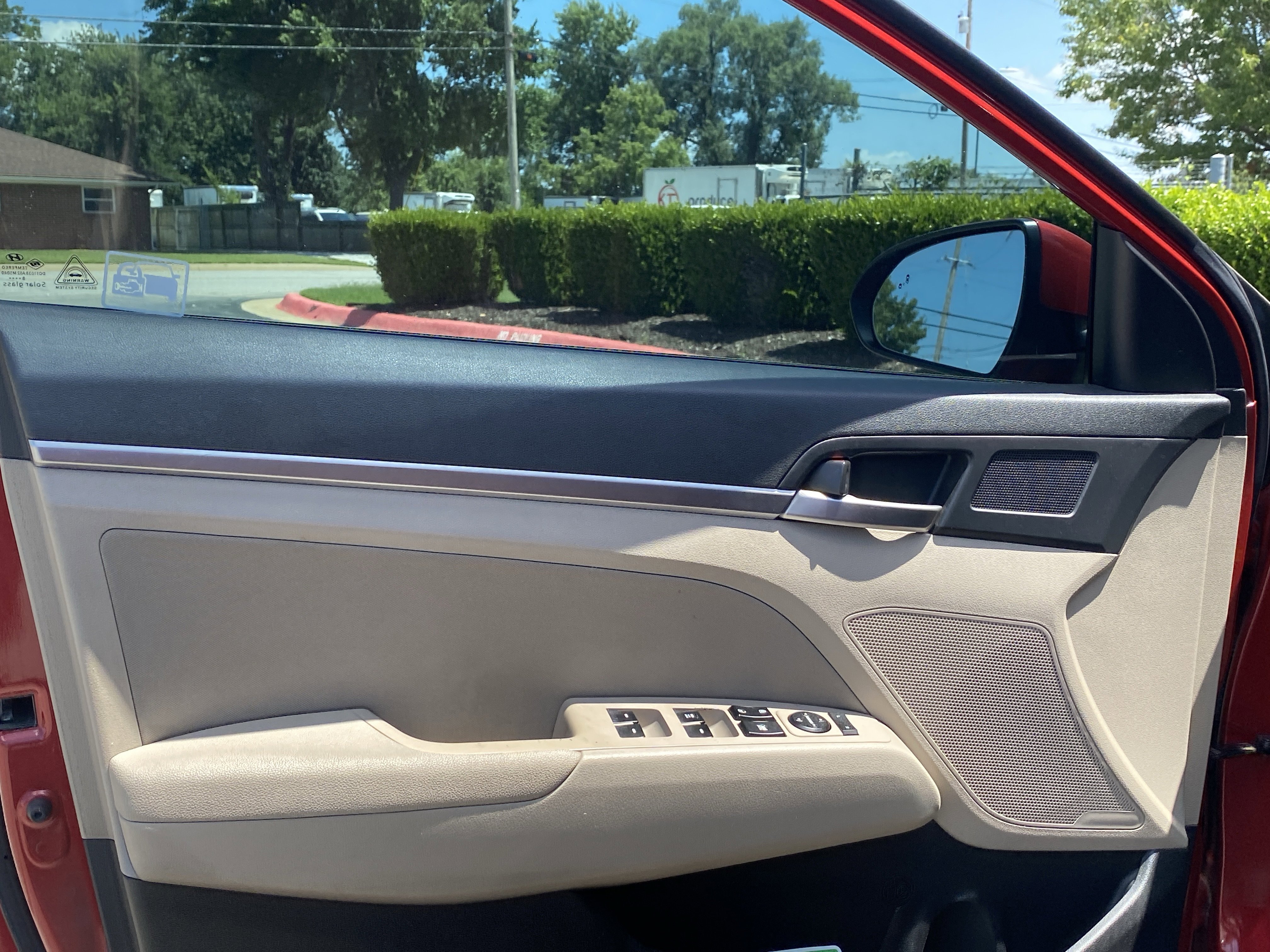 Used 2019 Scarlet Red Hyundai SEL image 10