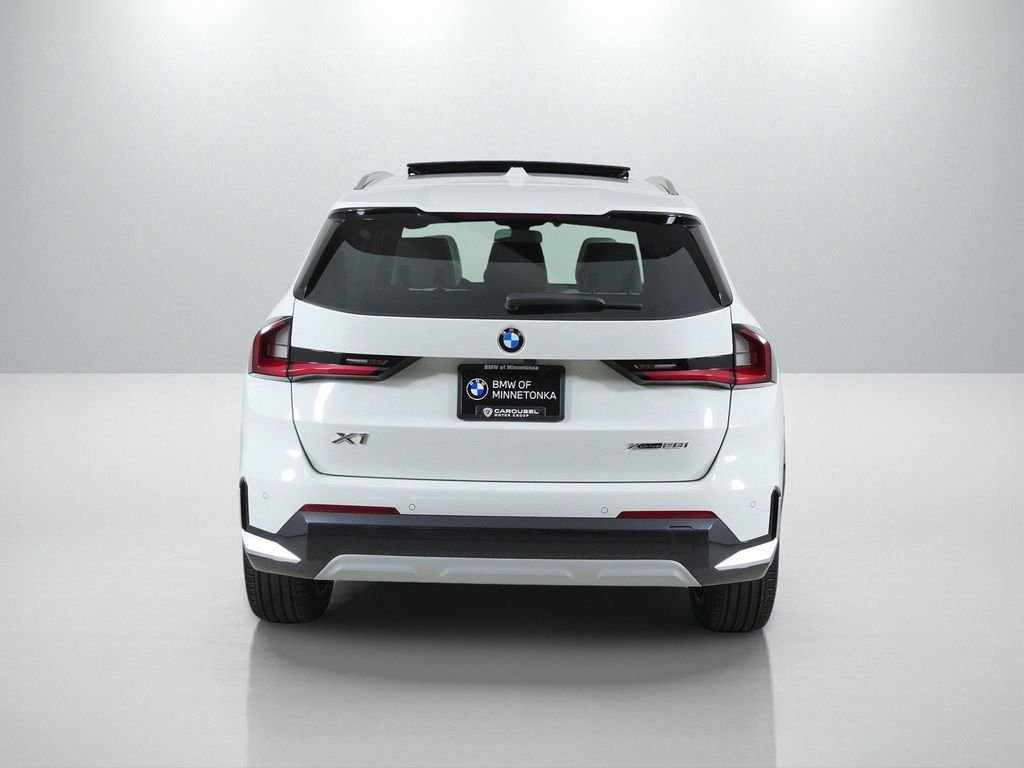 New 2026 Alpine White BMW xDrive28i image 10