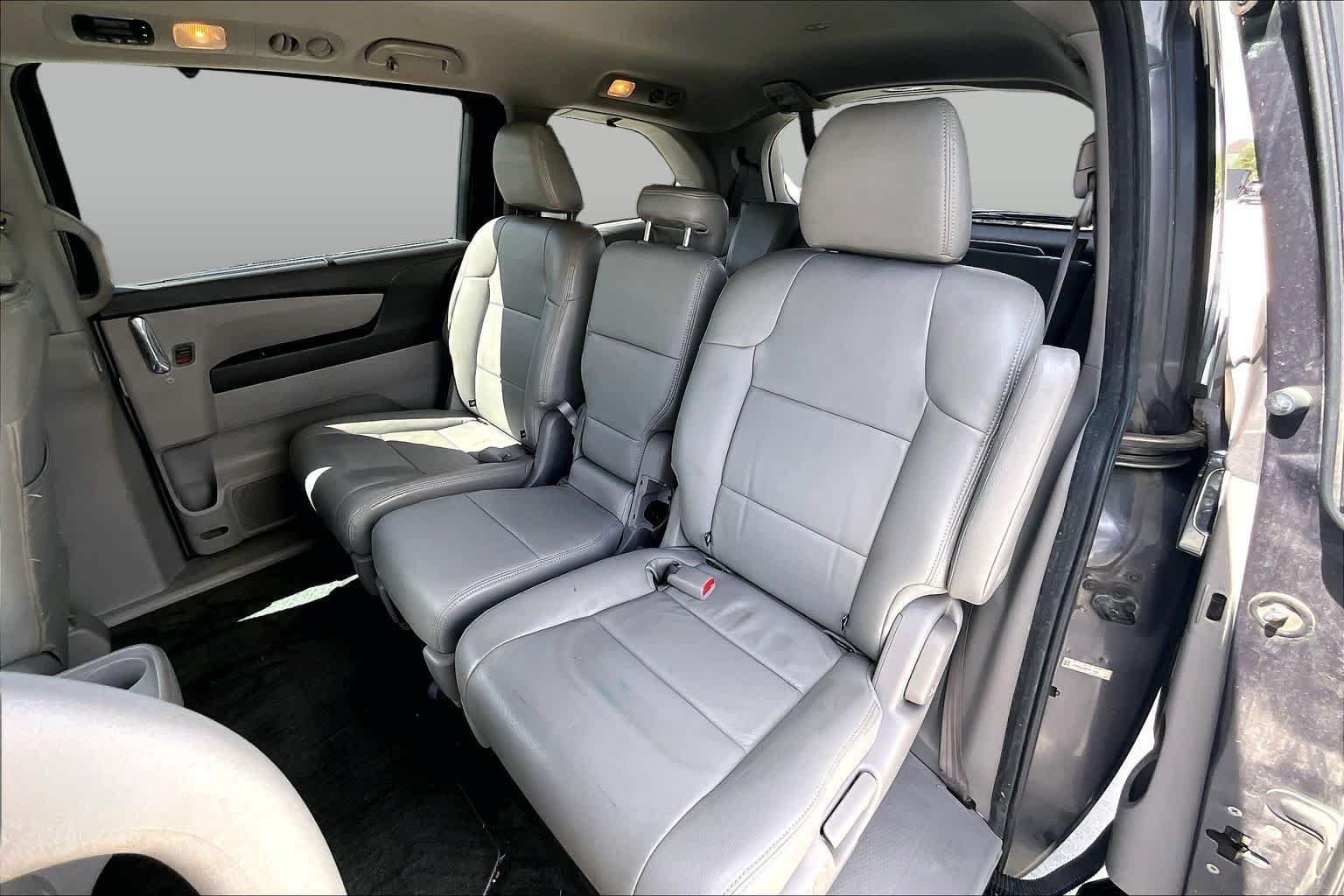 Used 2015 Alabaster Silver Metallic Honda EX image 18